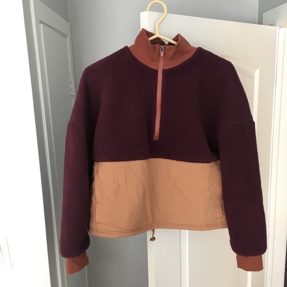 FABLETICS WOMENS MALLORY FLEECE PULLOVER - Picture 1 of 7